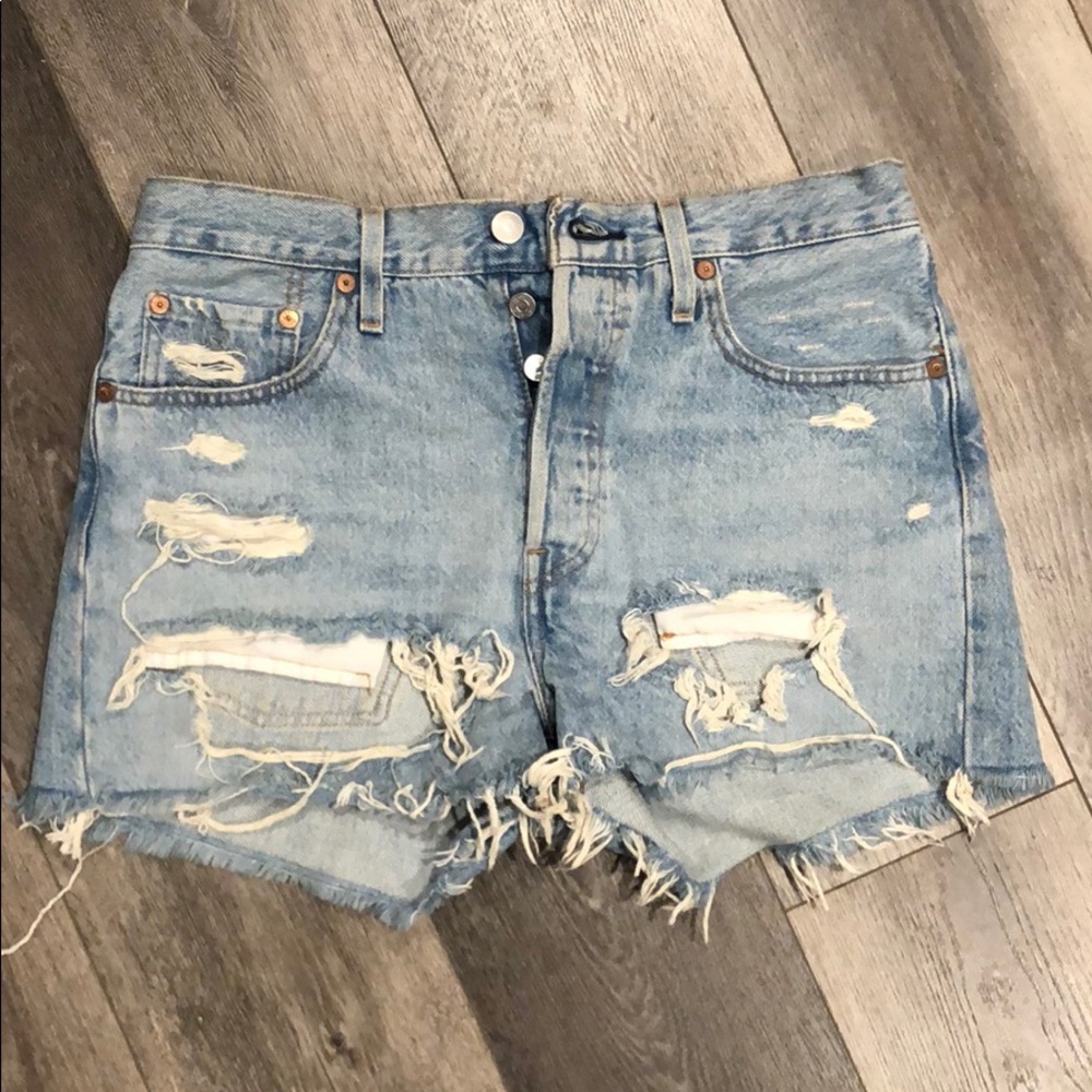Levi’s 501 high waisted shorts